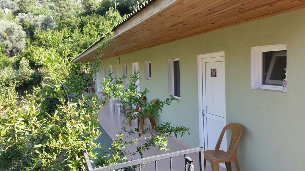 Bed and Breakfast George House Faralya Exterior foto