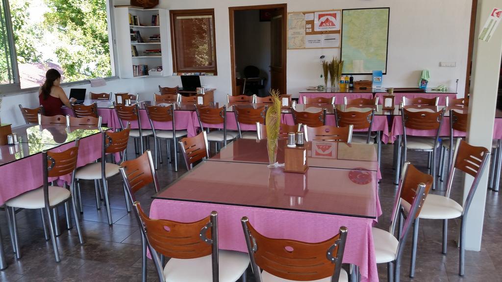 Bed and Breakfast George House Faralya Exterior foto